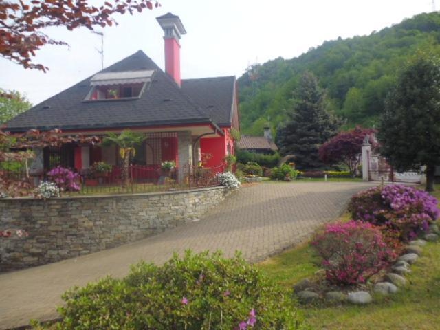 A Casa Di Lara Bed & Breakfast Beura Exterior photo