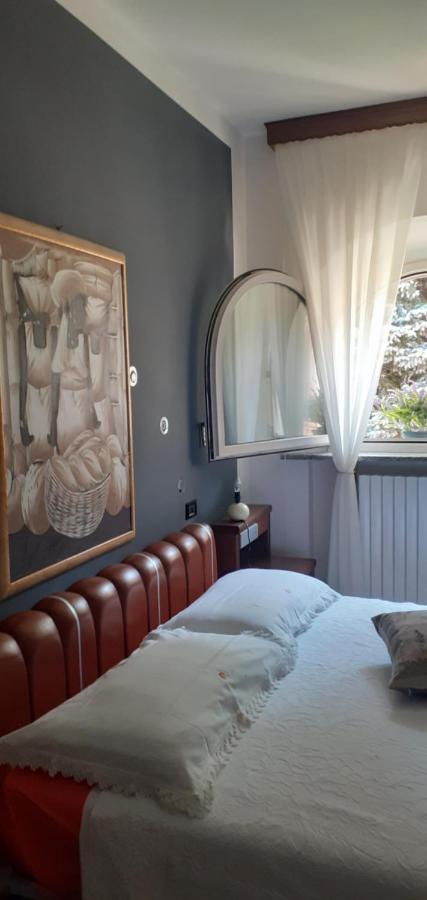 A Casa Di Lara Bed & Breakfast Beura Exterior photo