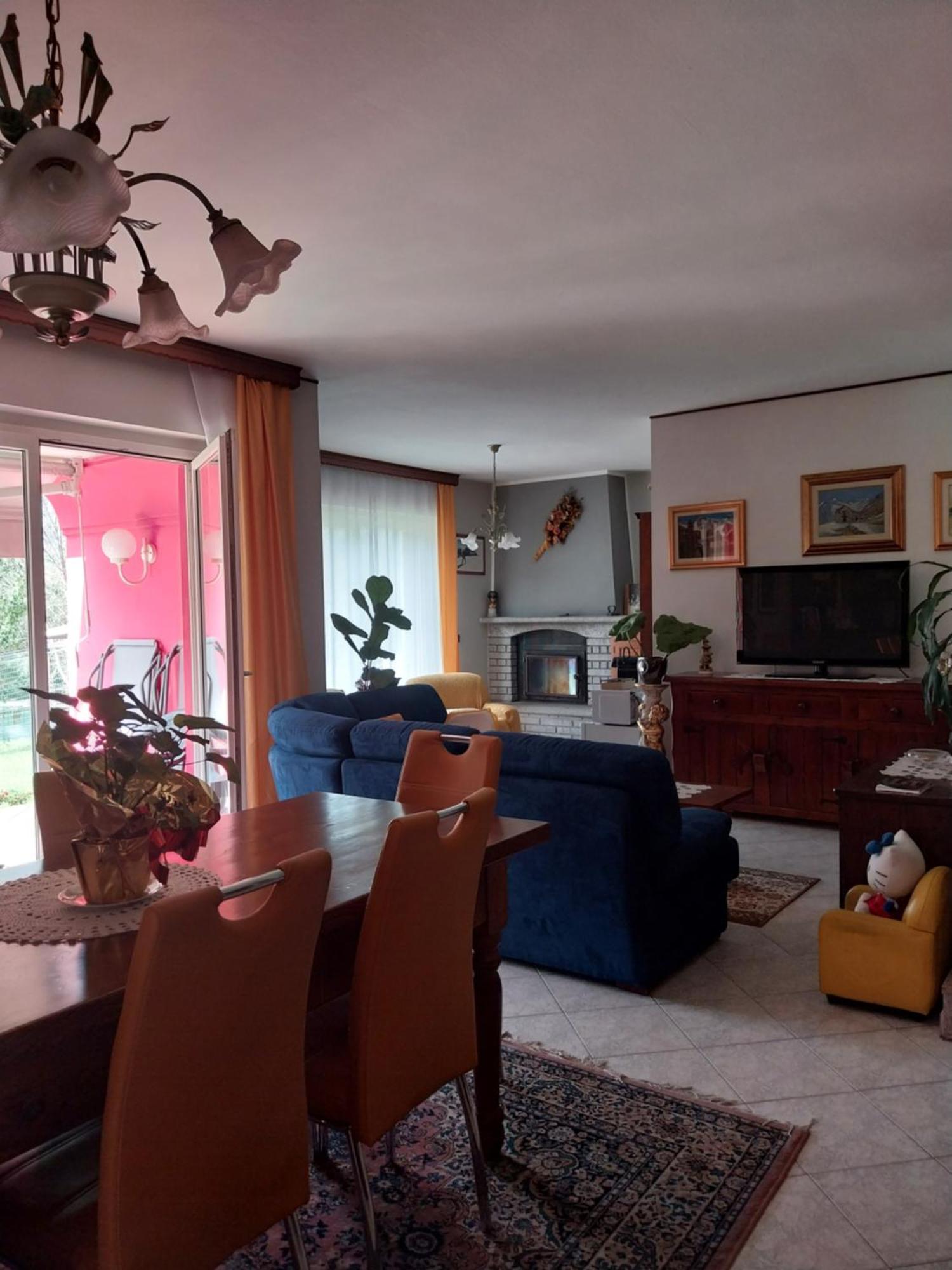 A Casa Di Lara Bed & Breakfast Beura Exterior photo